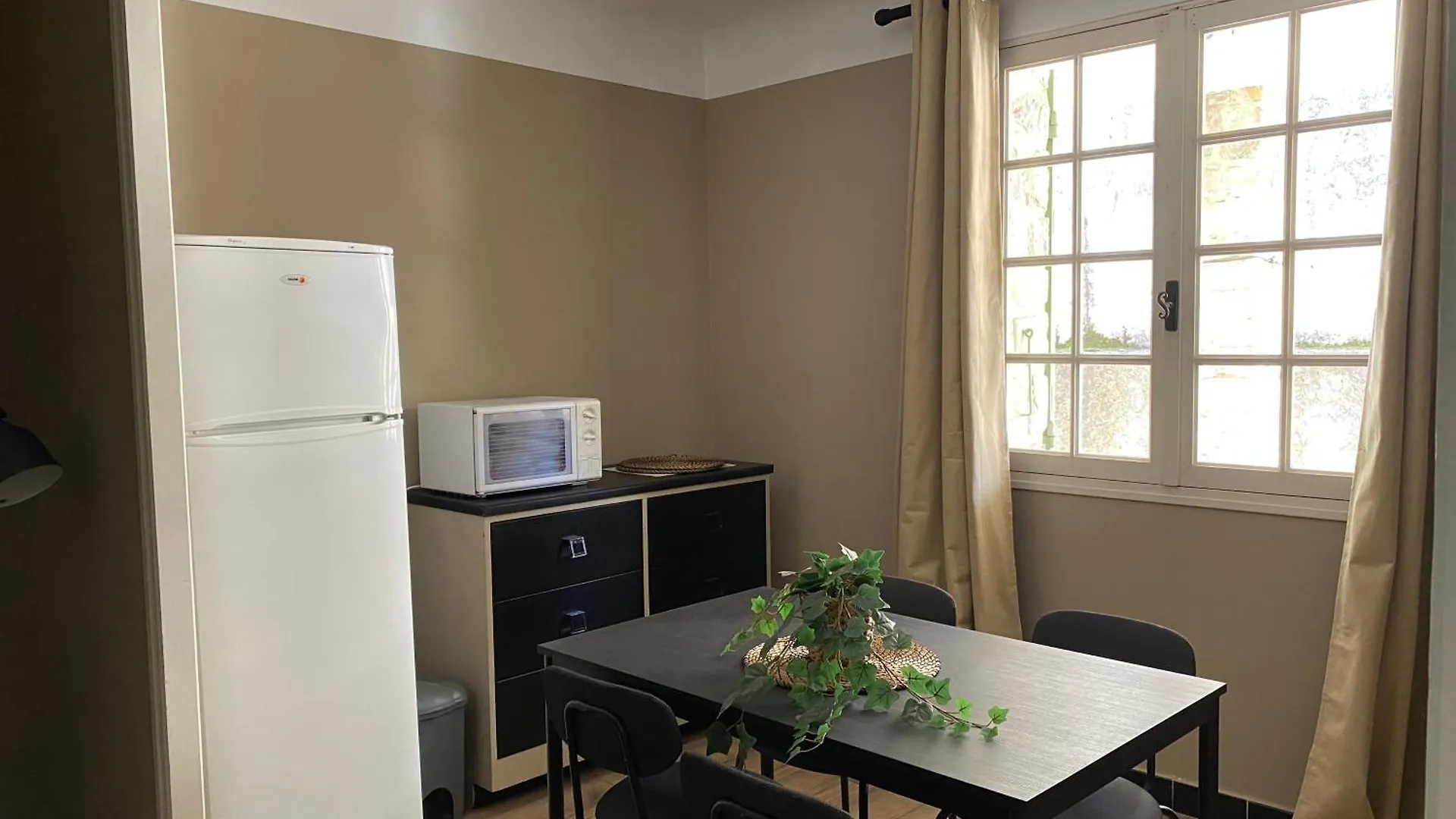 Appartement Avec Terrasse 3 Personnes Via Romana Vaison La Romaine