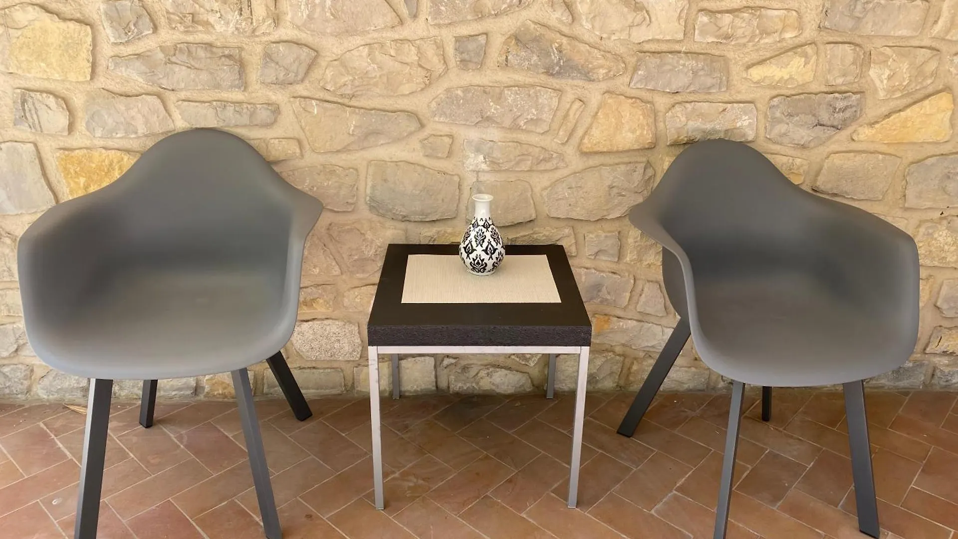 Apartment Appartement Avec Terrasse 3 Personnes Via Romana Vaison La Romaine